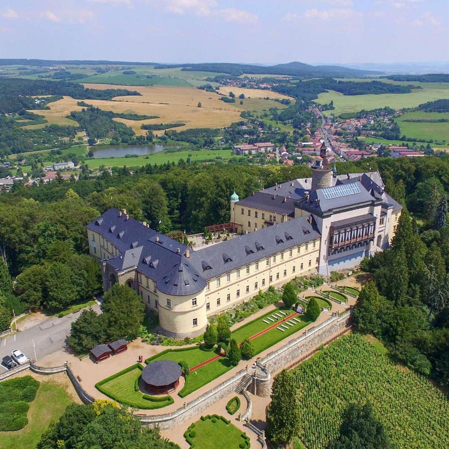 Chateau Zbiroh Экстерьер фото
