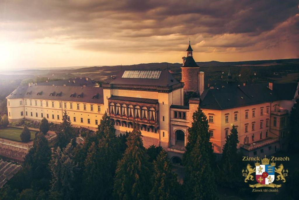 Chateau Zbiroh Экстерьер фото